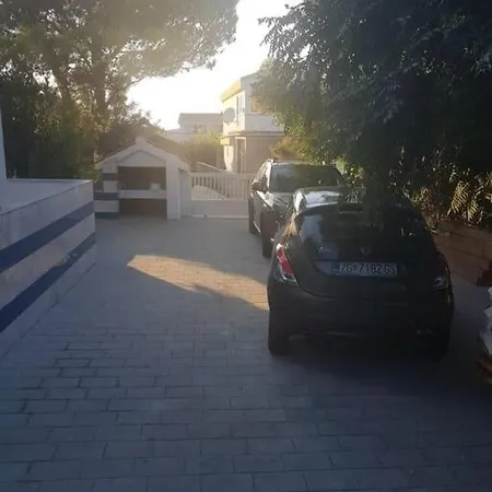 Main Marina Apartamento Vir